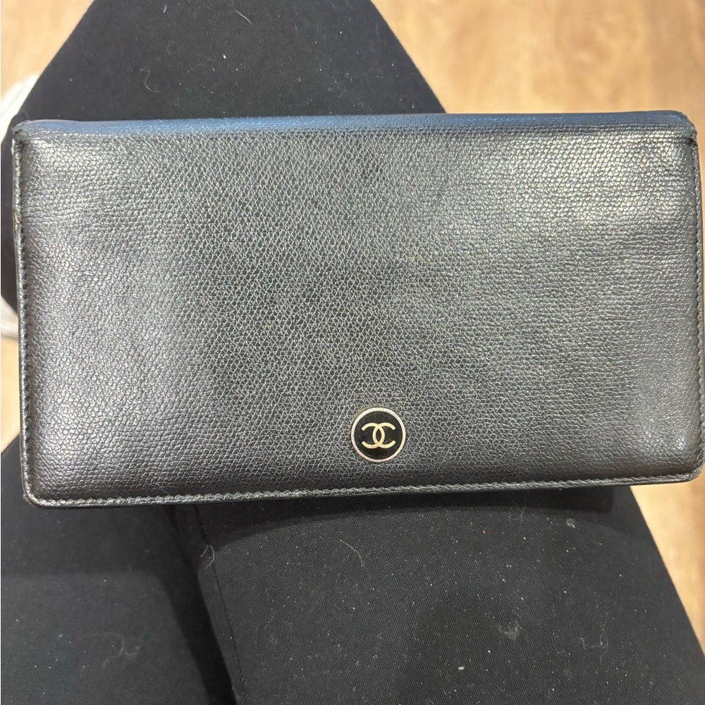 CHANEL Black Textured Leather Wallet